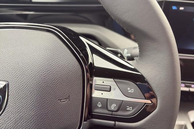 Vente en ligne Peugeot 308 BlueHDi 130ch S S EAT8 Allure au prix de 28 300 €