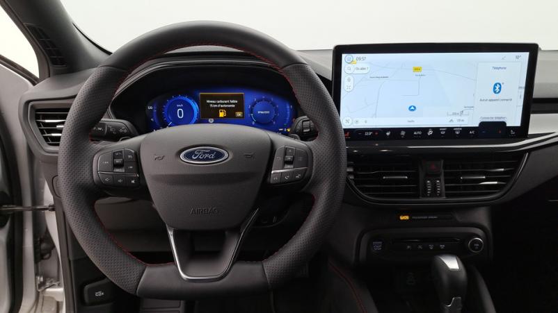 Vente en ligne Ford Focus 5P 1.0 EcoBoost mHEV 155ch Automatique/7 St-line x au prix de 27 710 €