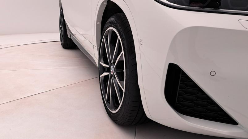 Vente en ligne Bmw X2  18 i 136ch Automatique/7 M sport au prix de 32 280 €