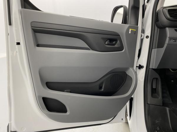 Vente en ligne Fiat Scudo Standard 100 kW batterie 50 kWh Pro Lounge au prix de 24 990 €