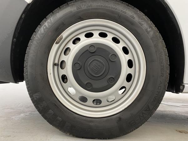 Vente en ligne Fiat Scudo Standard 100 kW batterie 50 kWh Pro Lounge au prix de 24 990 €