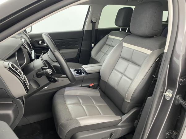 Vente en ligne Citroën C5 Aircross Hybrid 225ch Shine Pack e-EAT8 + Attelage au prix de 19 790 €