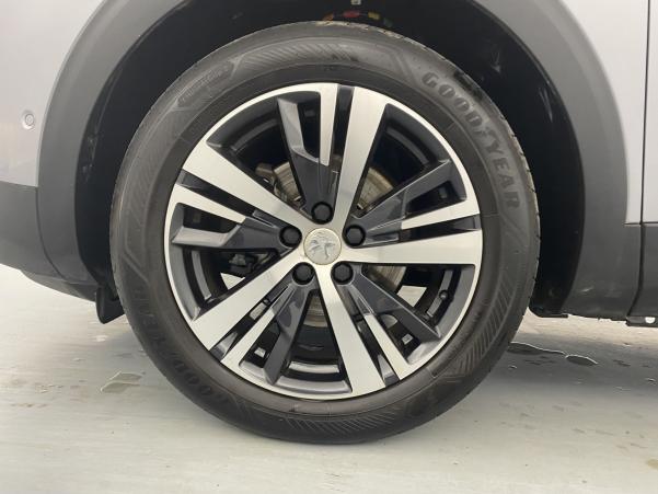 Vente en ligne Peugeot 5008 1.2 PureTech 130ch Allure au prix de 16 790 €