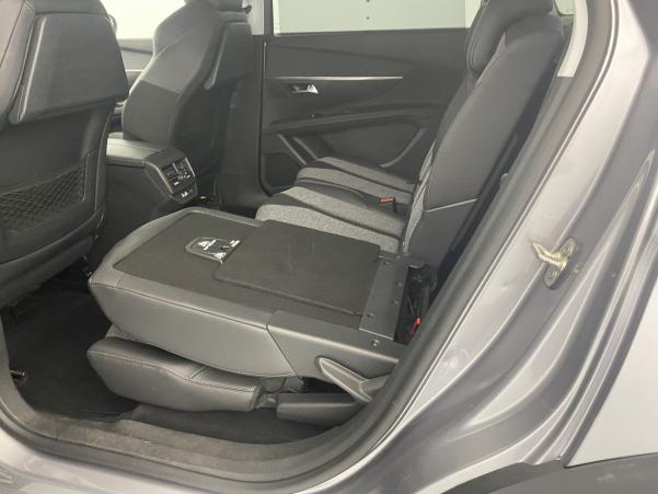 Vente en ligne Peugeot 5008 1.2 PureTech 130ch Allure au prix de 16 790 €