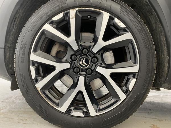 Vente en ligne Citroën C5 Aircross Hybrid 225ch Shine Pack e-EAT8 + Attelage au prix de 19 790 €