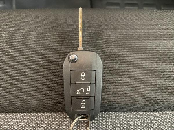 Vente en ligne Fiat Scudo Standard 100 kW batterie 50 kWh Pro Lounge au prix de 24 990 €