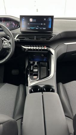 Vente en ligne Peugeot 5008 5008 II 1.5 BlueHDi 130ch Allure Pack EAT8 au prix de 33 410 €