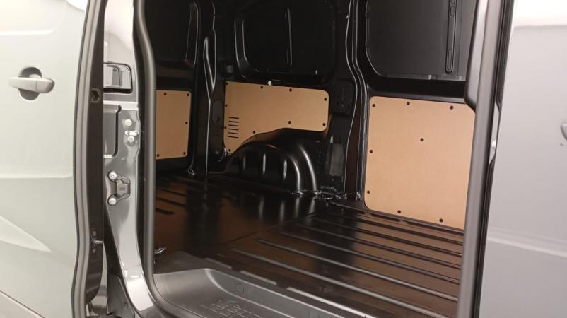 Vente en ligne Citroën Jumpy Fourgon M BLUEHDI 145 BVM6 au prix de 28 560 €