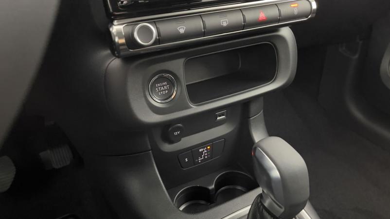 Vente en ligne Citroën C3 C3 III 1.2 PureTech 110ch Max EAT6 au prix de 18 710 €