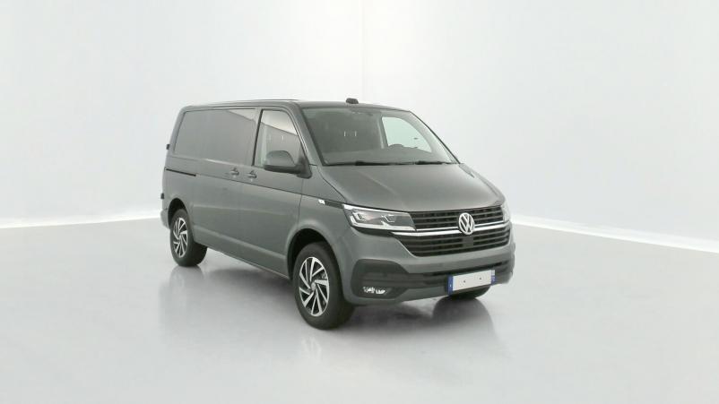 Vente en ligne Volkswagen Transporter Transporter T6.1 VAN 2.8T L1H1 2.0 TDI 204ch Business Plus DSG7 au prix de 58 140 €