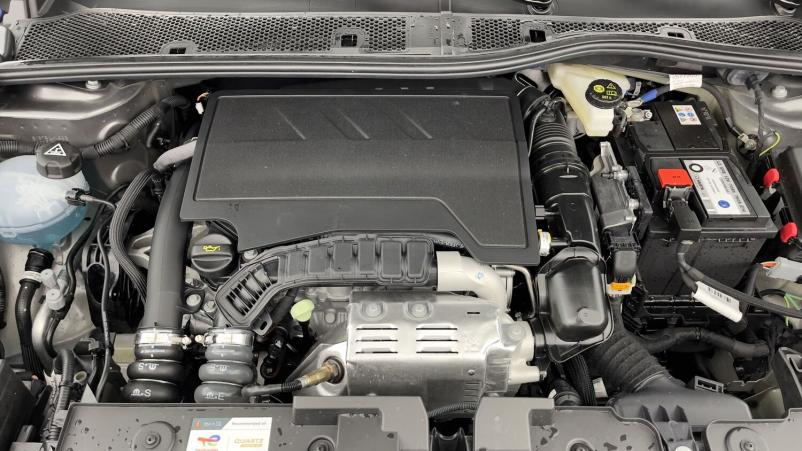 Vente en ligne Citroën C4 C4 III 1.2 PureTech 130ch Plus au prix de 20 400 €