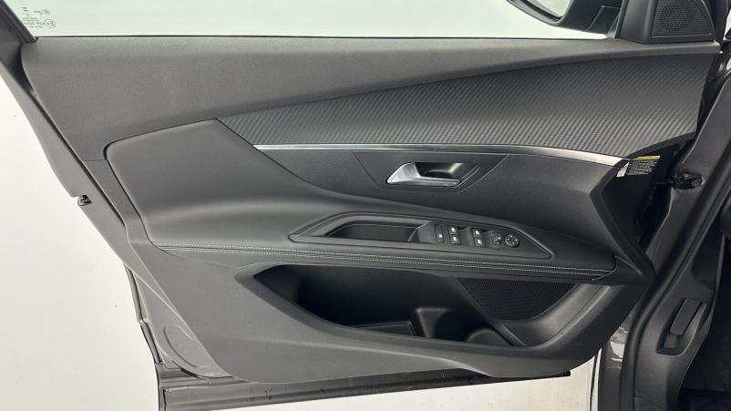 Vente en ligne Peugeot 5008 5008 II 1.5 BlueHDi 130ch Allure Pack EAT8 au prix de 33 410 €