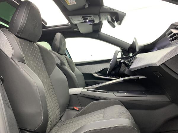 Vente en ligne Peugeot 3008 HYBRID 136 E-DCS6 GT au prix de 38 600 €