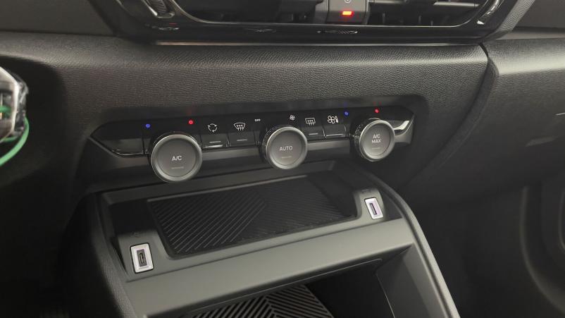 Vente en ligne Citroën C4 C4 III 1.2 PureTech 130ch Plus au prix de 20 400 €