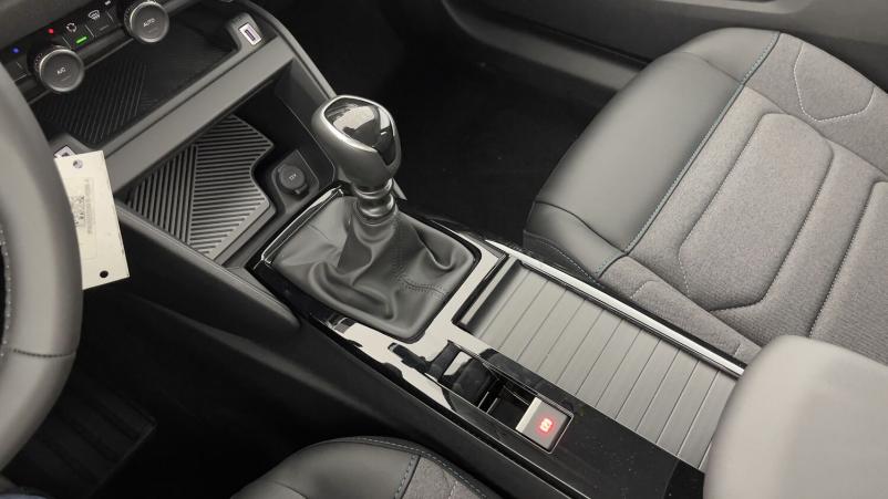 Vente en ligne Citroën C4 C4 III 1.2 PureTech 130ch Plus au prix de 20 400 €