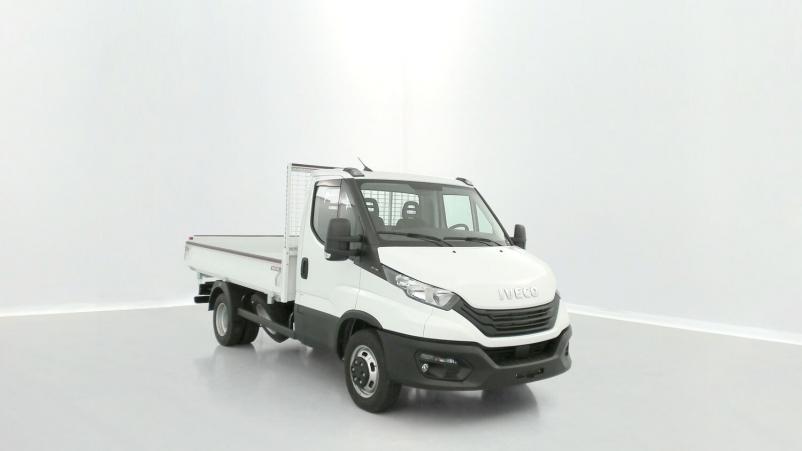 Vente en ligne Iveco Daily Daily III 35C16H 3.0 3450 160ch Tri-Benne JPM au prix de 53 740 €