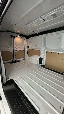 Vente en ligne Citroën Jumpy Fourgon Jumpy M 2.0 BlueHDi 145ch au prix de 28 980 €