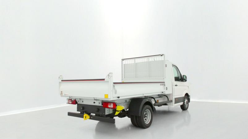 Vente en ligne Volkswagen Crafter Crafter cc 35 L3 RJ 2.0 TDI 163ch Business BVA Benne Coffre JPM au prix de 51 780 €