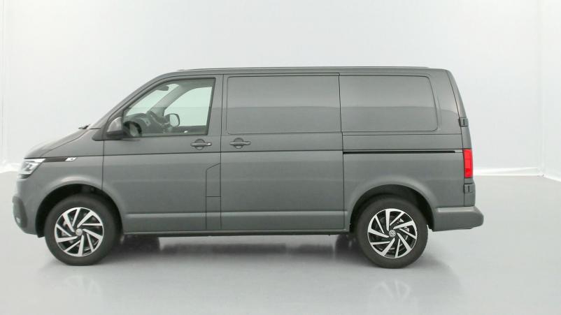 Vente en ligne Volkswagen Transporter Transporter T6.1 VAN 2.8T L1H1 2.0 TDI 204ch Business Plus DSG7 au prix de 58 140 €