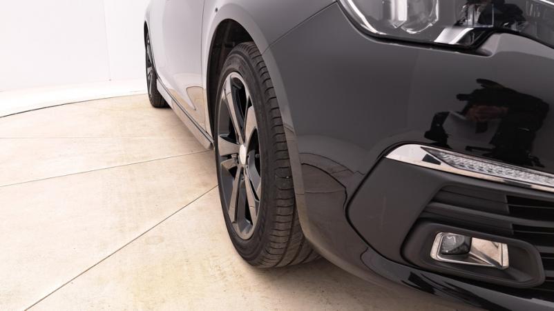 Vente en ligne Peugeot 308 5P 1.2 PureTech 130ch Automatique/8 Gt line au prix de 17 060 €