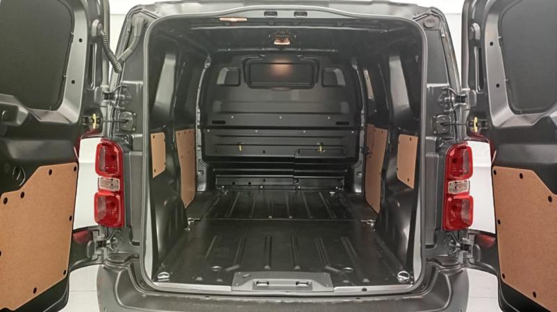 Vente en ligne Citroën Jumpy Fourgon M BLUEHDI 145 BVM6 au prix de 28 560 €
