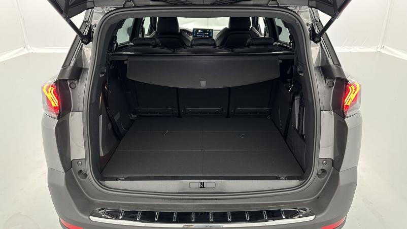 Vente en ligne Peugeot 5008 5008 II 1.5 BlueHDi 130ch Allure Pack EAT8 au prix de 33 410 €