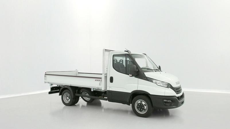 Vente en ligne Iveco Daily Daily III 35C16H 3.0 3450 160ch Tri-Benne JPM au prix de 53 740 €