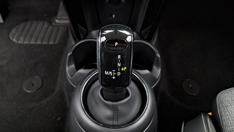 Vente en ligne Mini Mini 5D 1.5  136ch Automatique/6 Cooper au prix de 26 700 €