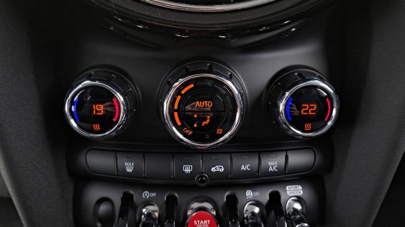 Vente en ligne Mini Mini 5D 1.5  136ch Automatique/6 Cooper au prix de 26 700 €
