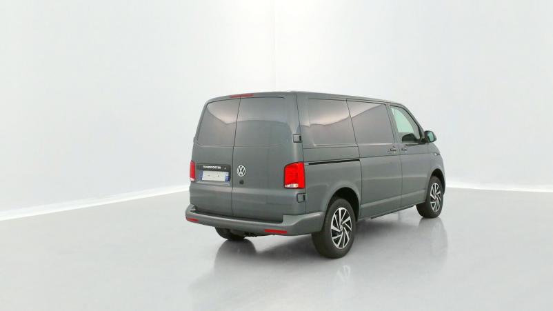 Vente en ligne Volkswagen Transporter Transporter T6.1 VAN 2.8T L1H1 2.0 TDI 204ch Business Plus DSG7 au prix de 58 140 €
