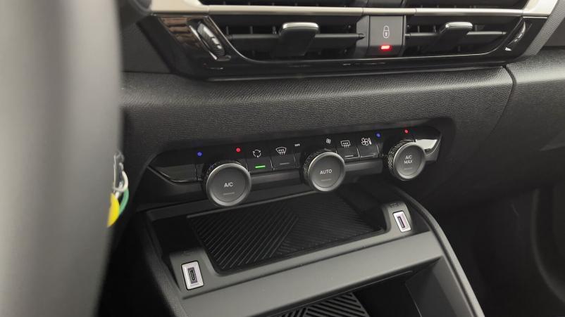 Vente en ligne Citroën C4 C4 III 1.2 PureTech 130ch Plus au prix de 20 400 €