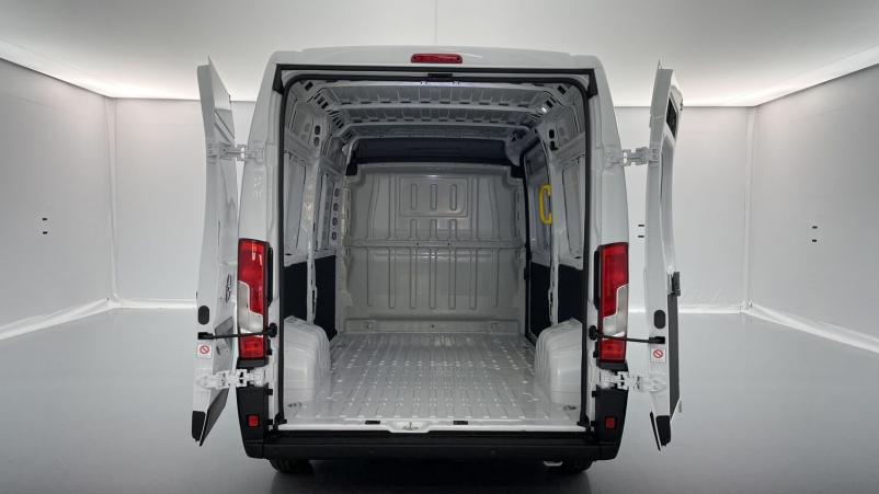 Vente en ligne Opel Movano Movano L2H2 35 2.2 BlueHDi 140ch Essentia au prix de 33 780 €