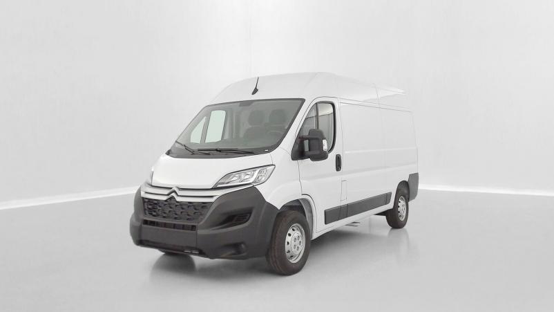 Vente en ligne Citroën Jumper Fourgon Jumper L2H2 35 2.2 BlueHDi 140ch Base au prix de 35 460 €