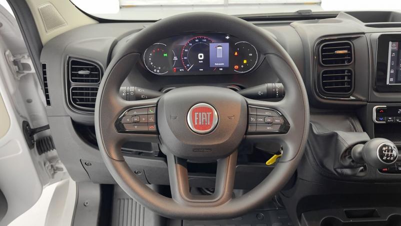 Vente en ligne Fiat Ducato Fourgon Ducato III 3.5 MH2 H3-Power 140ch au prix de 33 780 €
