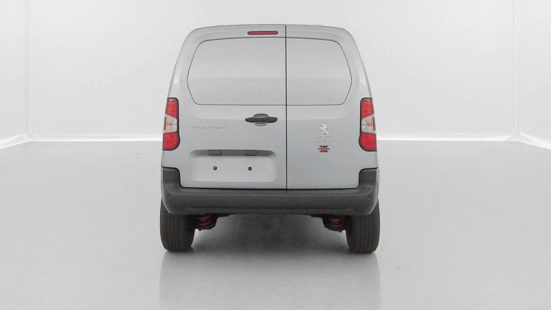Vente en ligne Peugeot Partner Fourgon Partner M 650 1.5 BlueHDi 130ch 4WD by DANGEL au prix de 37 380 €