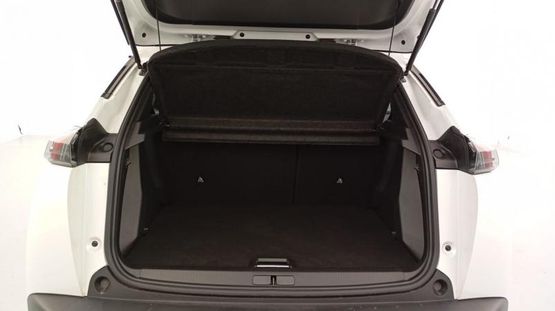 Vente en ligne Peugeot 2008 PureTech 100 S S BVM6 Allure Pack au prix de 19 230 €
