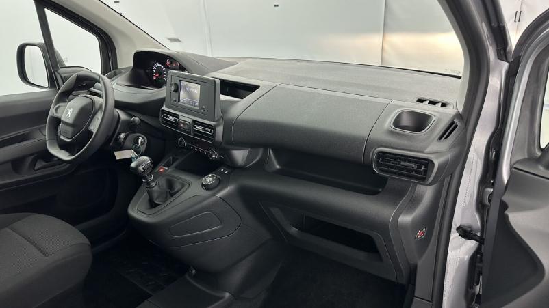 Vente en ligne Peugeot Partner Fourgon Partner M 650 1.5 BlueHDi 130ch 4WD by DANGEL au prix de 37 380 €