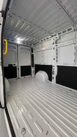 Vente en ligne Opel Movano Movano L2H2 35 2.2 BlueHDi 140ch Essentia au prix de 33 780 €