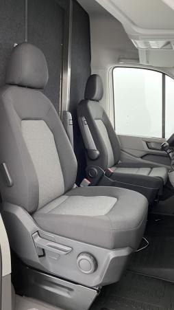 Vente en ligne Volkswagen Crafter Crafter van 30 L3H3 2.0 TDI 102ch ProFirst Carrier au prix de 36 900 €