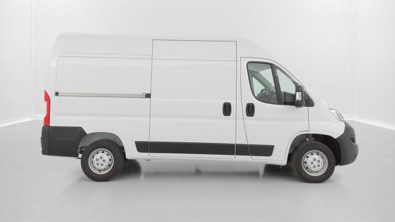 Vente en ligne Citroën Jumper Fourgon Jumper L2H2 35 2.2 BlueHDi 140ch Base au prix de 35 460 €