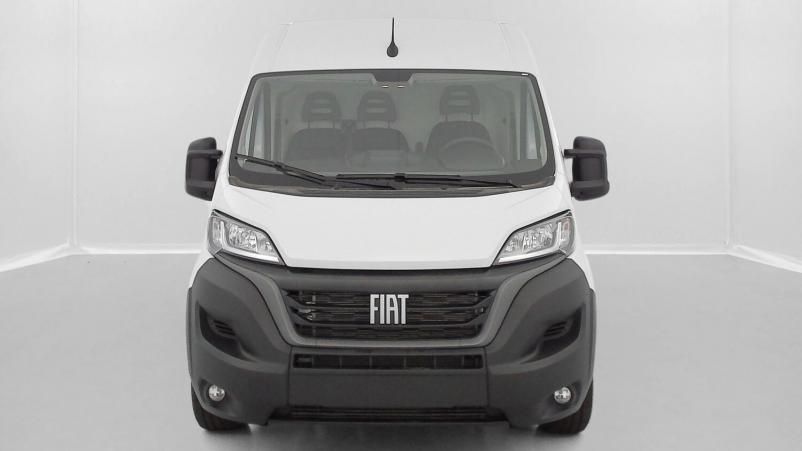 Vente en ligne Fiat Ducato Fourgon Ducato III 3.5 MH2 H3-Power 140ch au prix de 33 780 €
