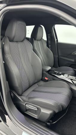 Vente en ligne Peugeot 2008 2008 II(2) 1.2 PureTech 130ch GT EAT8 au prix de 27 000 €