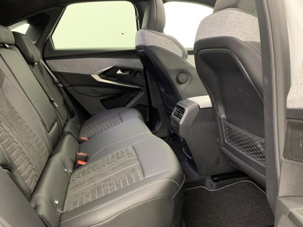 Vente en ligne Peugeot 3008 HYBRID 136 E-DCS6 GT au prix de 38 600 €
