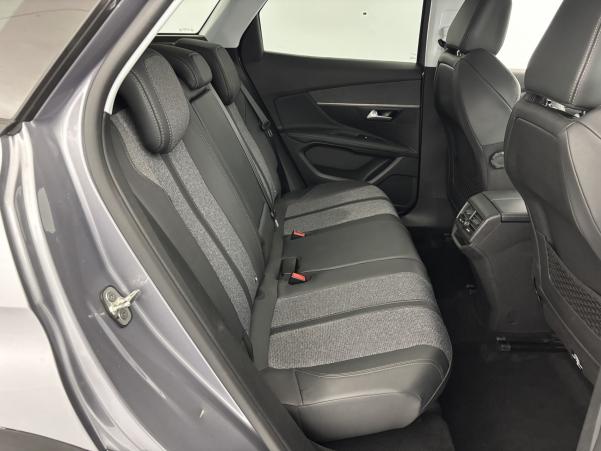 Vente en ligne Peugeot 3008 1.2 PureTech 130ch Allure au prix de 17 980 €