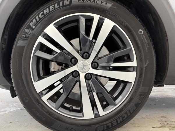 Vente en ligne Peugeot 3008 1.2 PureTech 130ch Allure au prix de 17 980 €