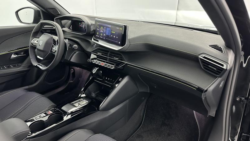 Vente en ligne Peugeot 2008 2008 II(2) 1.2 PureTech 130ch GT EAT8 au prix de 27 000 €