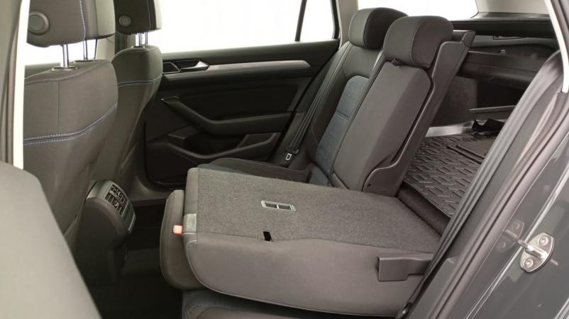 Vente en ligne Volkswagen Passat SW 1.4 TSI Hybride Rechargeable DSG6 GTE au prix de 25 410 €