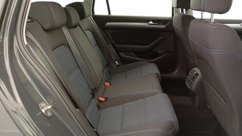 Vente en ligne Volkswagen Passat SW 1.4 TSI Hybride Rechargeable DSG6 GTE au prix de 25 410 €