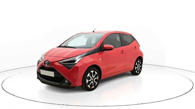 Vente en ligne Toyota Aygo 5P 1.0 VVTi 72ch Automatique/5 X-play au prix de 15 030 €
