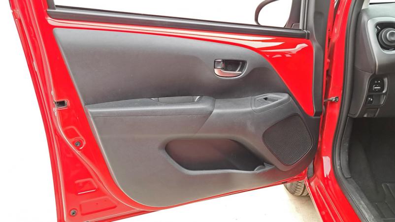 Vente en ligne Toyota Aygo 5P 1.0 VVTi 72ch Automatique/5 X-play au prix de 15 030 €